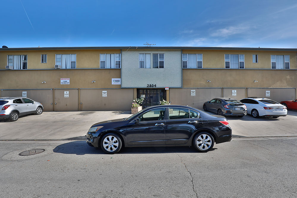 2804 West El Segundo Boulevard, Gardena